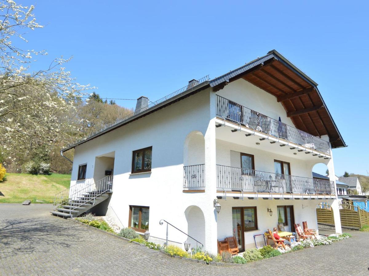 Sun Kissed Apartment In Lirstal With Garden Exterior foto