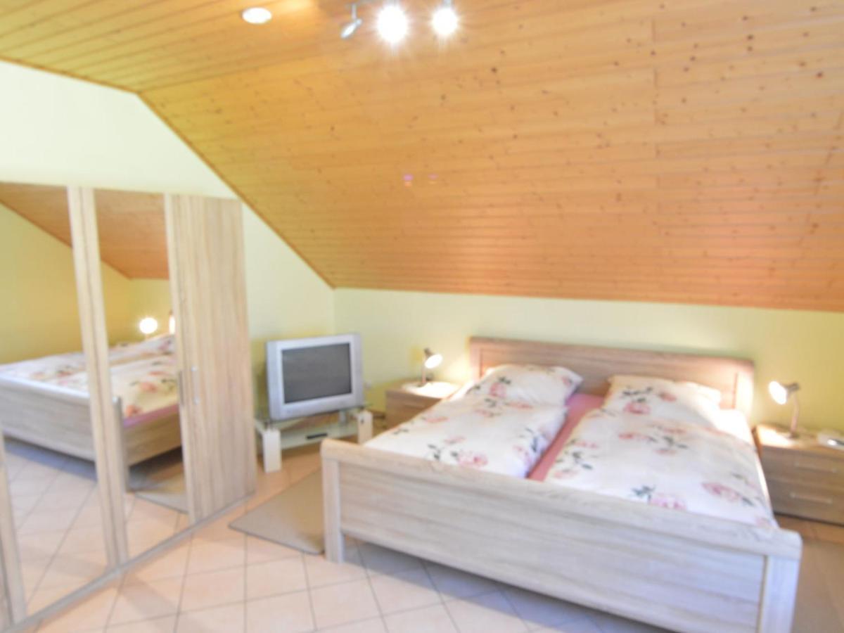 Sun Kissed Apartment In Lirstal With Garden Exterior foto